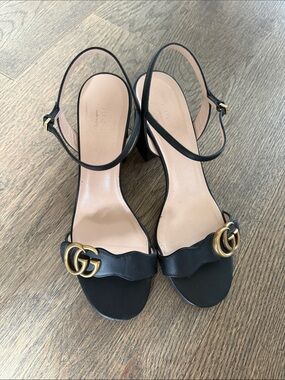 AUTHENTIC GUCCI MARMONT LEATHER GG BLOCK HEEL SANDALS